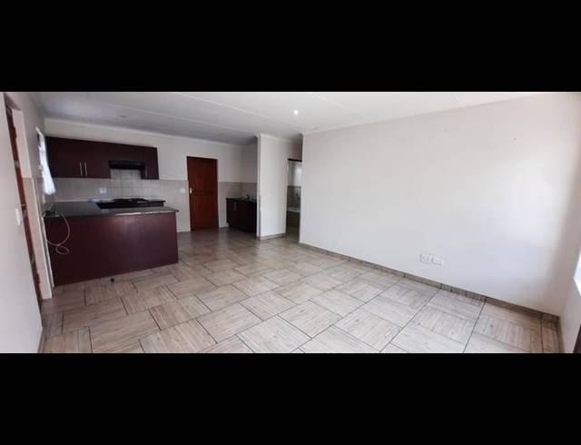 3 BEDROOM TOWNHOUSE FOR SALE IN THE REEDS